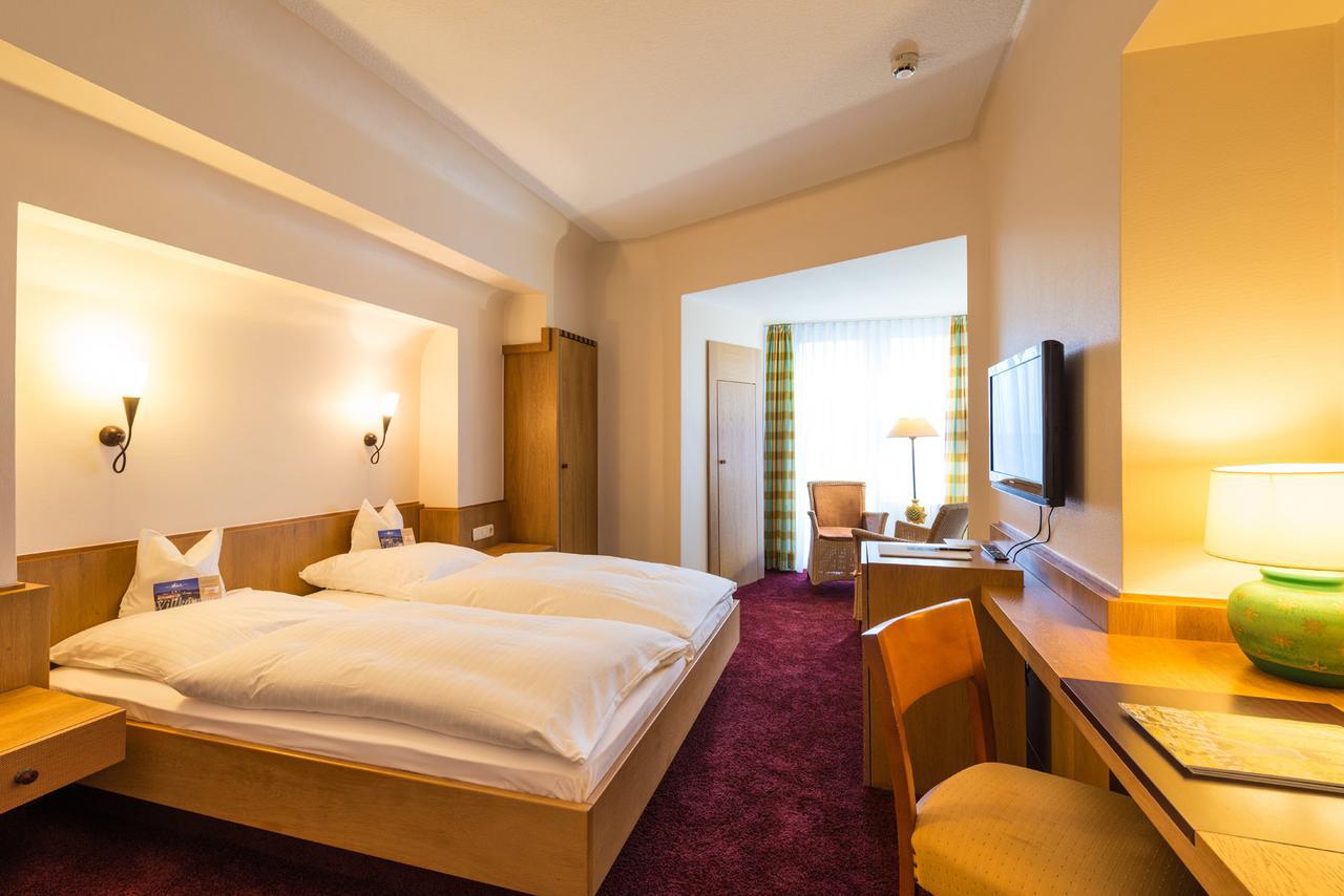 Hotel Heinz Höhr-Grenzhausen Eksteriør billede